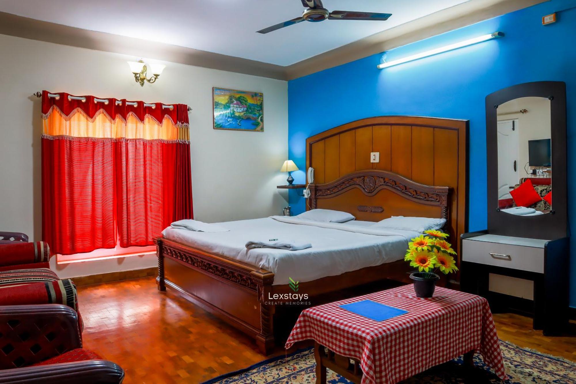 Vijaya Deepa Guest House By Lexstays 쿠누르 외부 사진